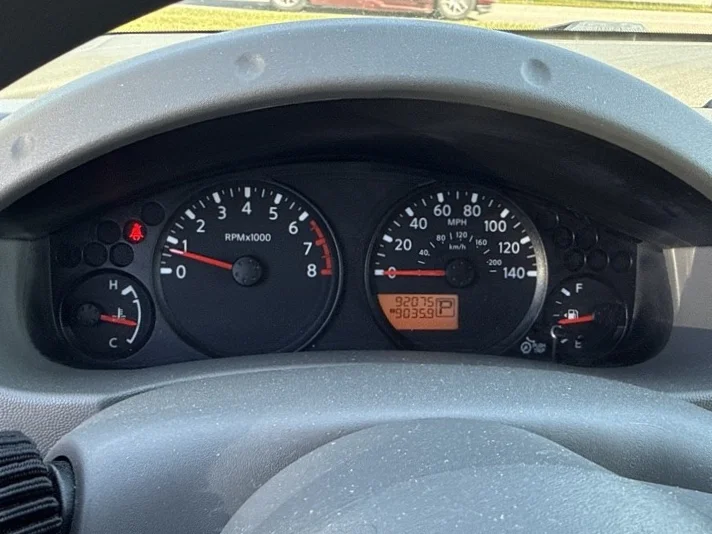 Used 2016  Nissan  image 14