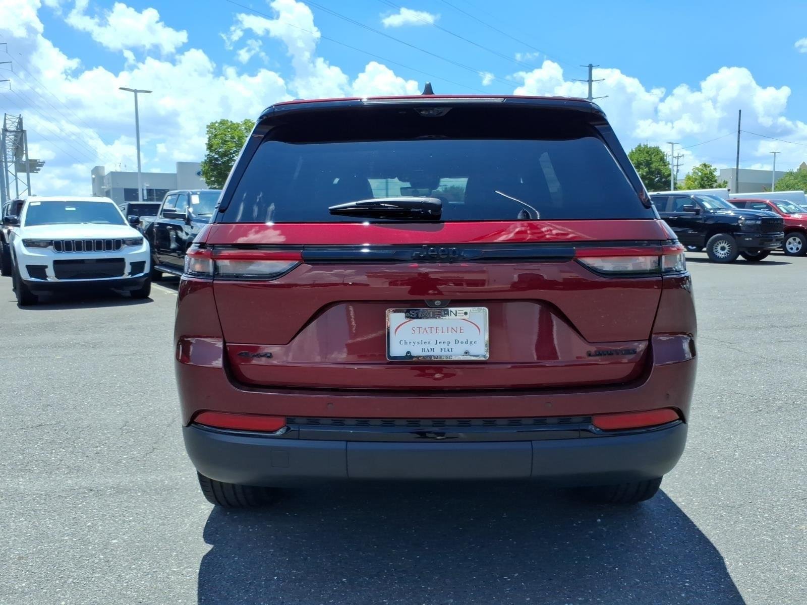 Used 2023 Velvet Red Pearlcoat Jeep Limited image 17