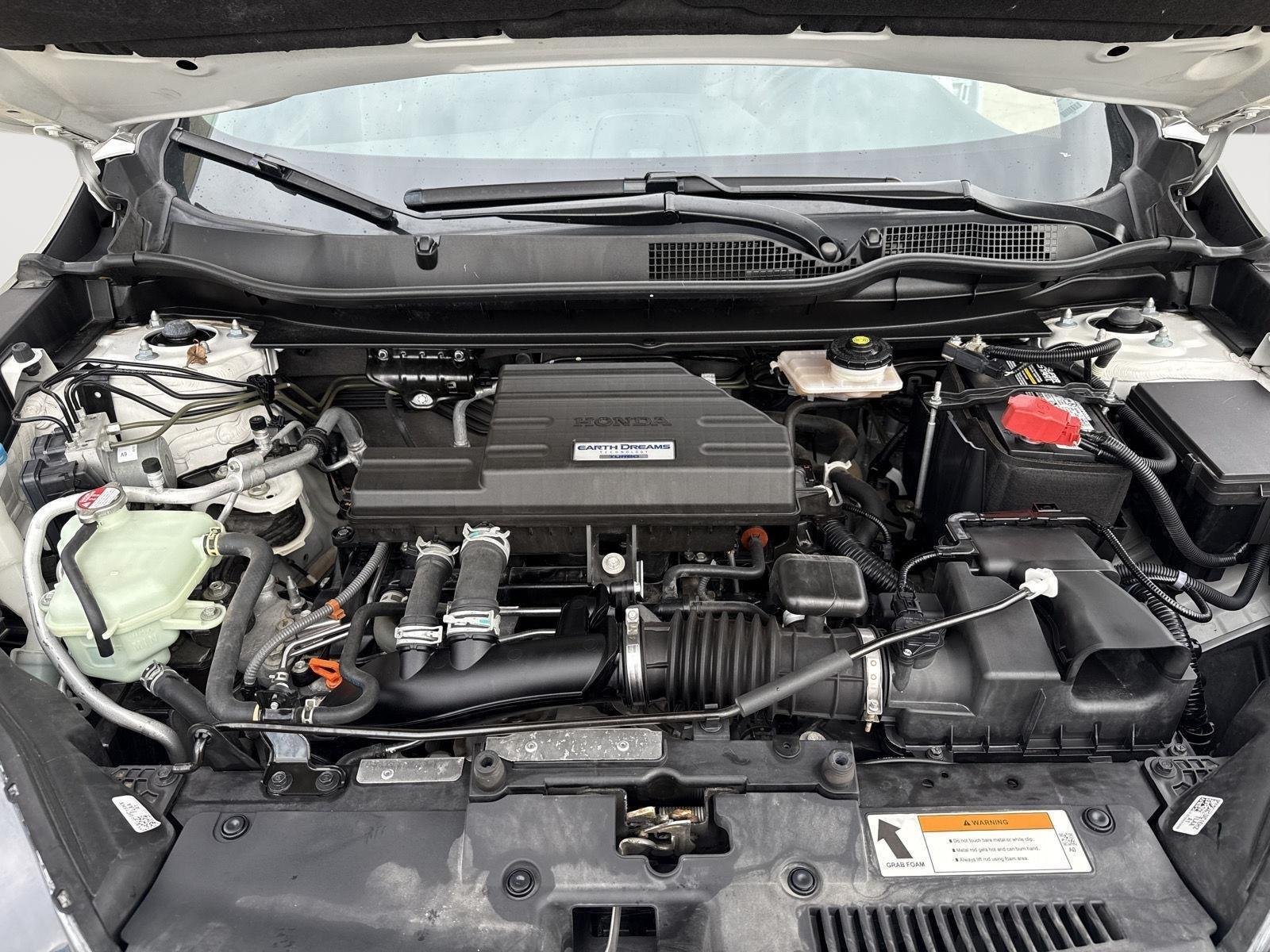 Used 2018 White Diamond Pearl Honda Touring image 30