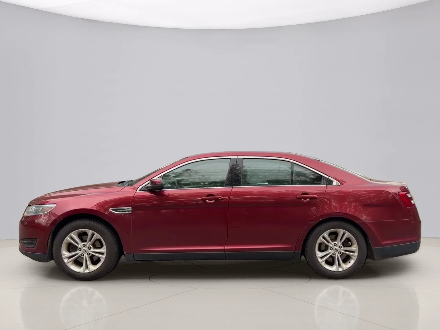 Used 2014 Red Ford SEL AWD image 2