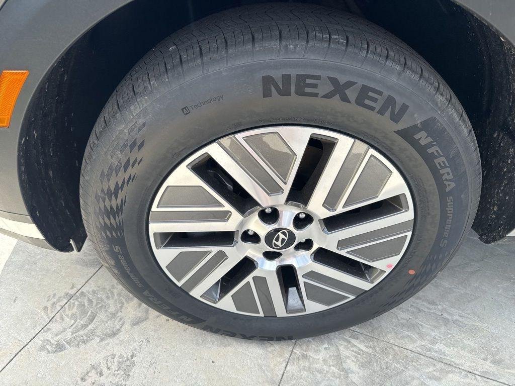 New 2026 Black Hyundai SEL Premium 8P image 26