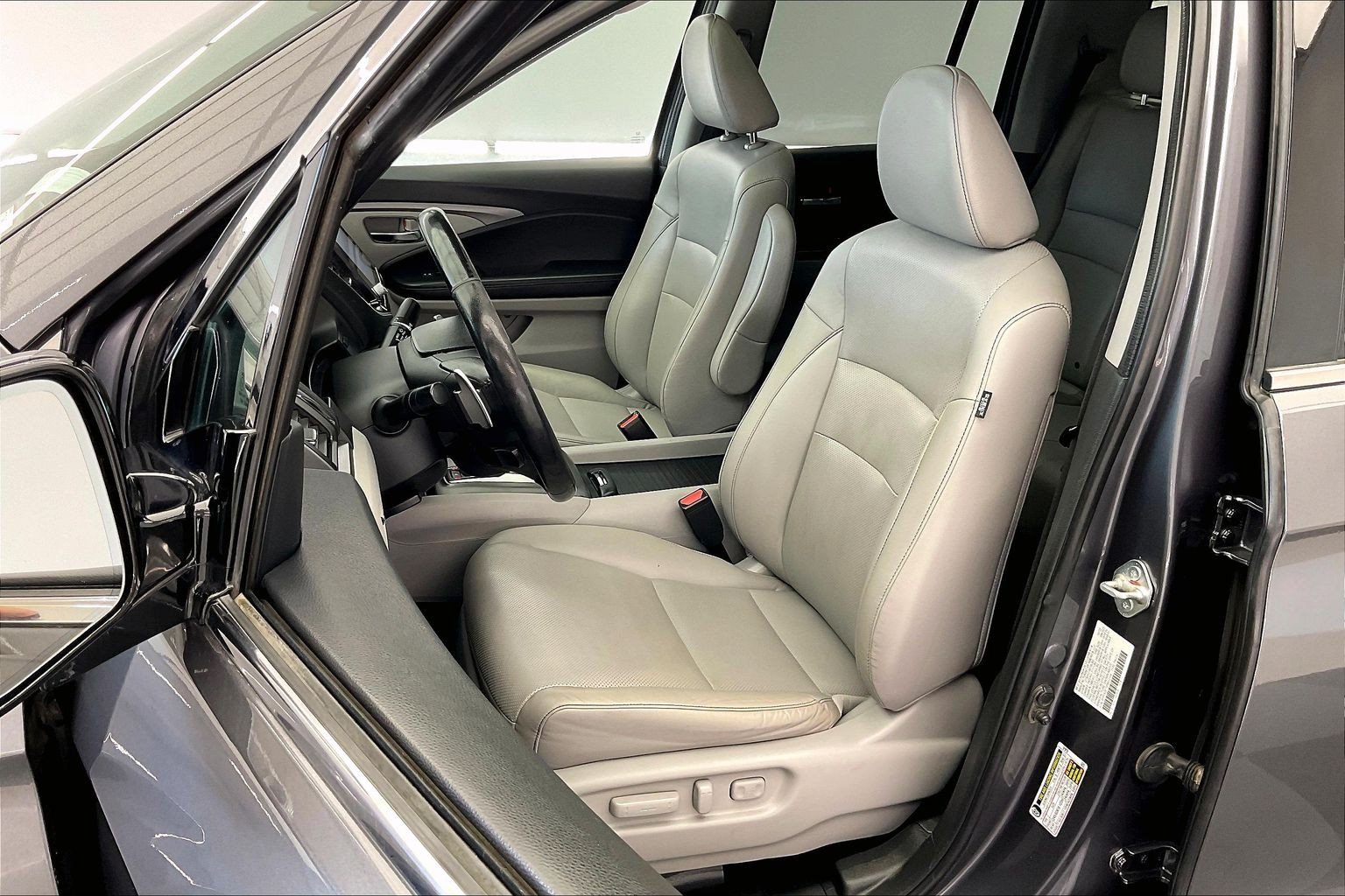 Used 2023 Gray Honda RTL-E image 18