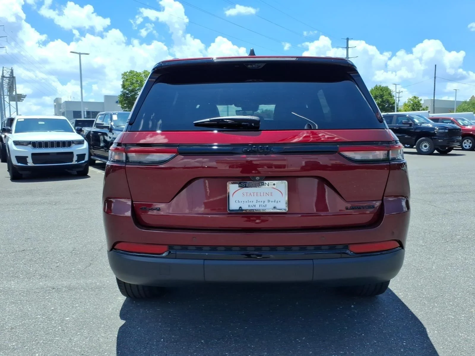 Used 2023 Velvet Red Pearlcoat Jeep Limited image 17