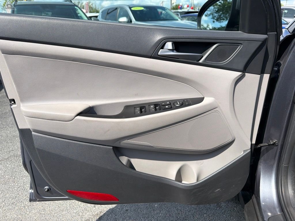 Used 2017 Gray Hyundai Sport image 12