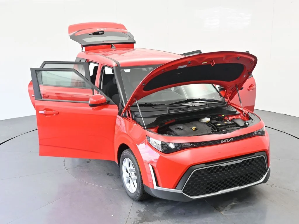 Used 2025 Red Kia LX image 39