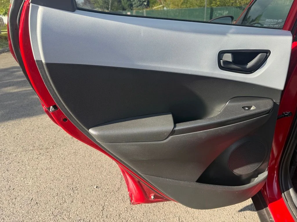Used 2020 Pulse Red Hyundai SEL image 19