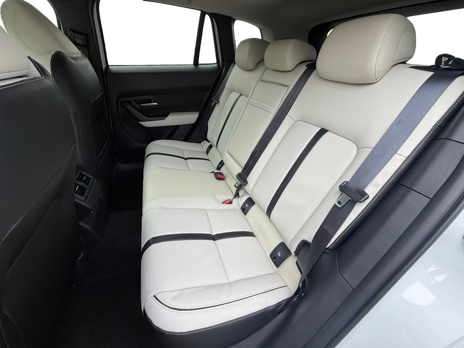 2026 Mazda CX-50 Premium - Photo 16