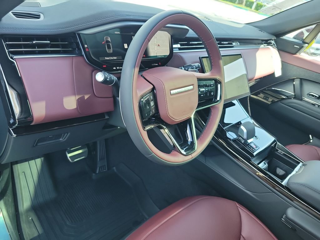 New 2026 Fuji White LAND ROVER Dynamic SE image 25