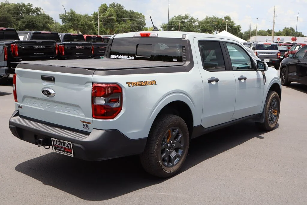 Used 2023 Green Ford XLT image 9