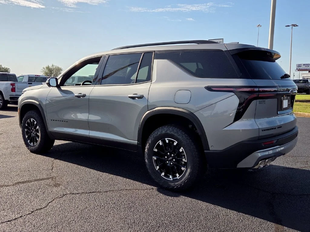 New 2026 Sterling Gray Metallic Chevrolet Z71 image 33