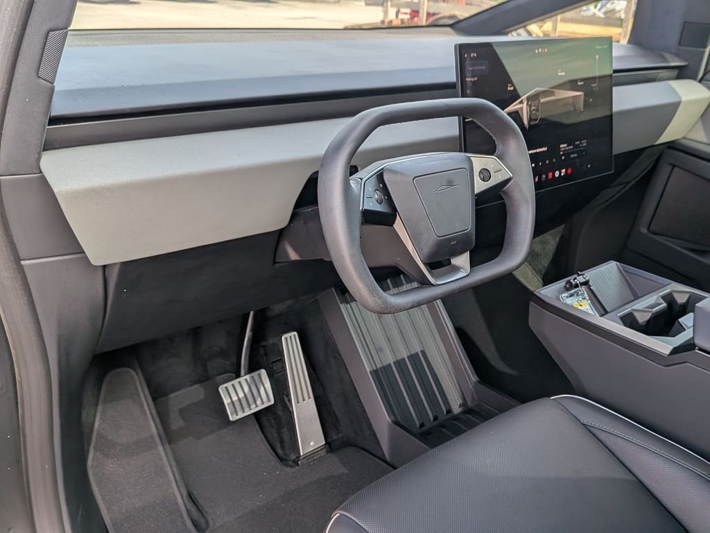 Used 2025 Silver Tesla Base image 24