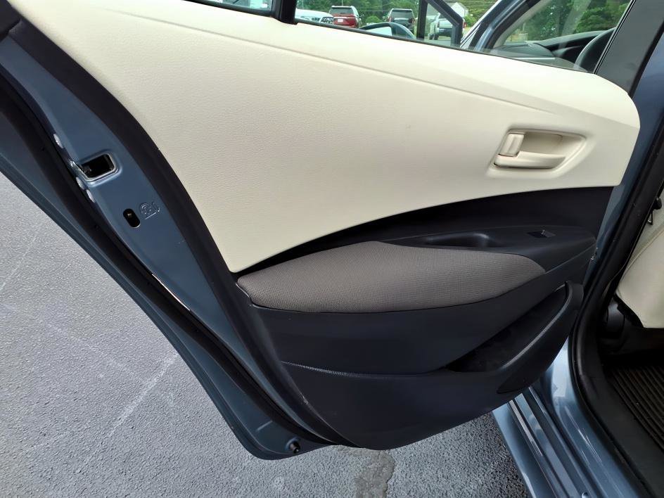 Used 2025 Celestite Toyota LE image 12