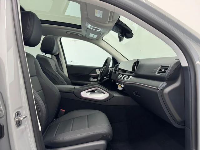 New 2026 MANUFAKTUR Alpine Gray Mercedes-Benz GLS 450 image 17