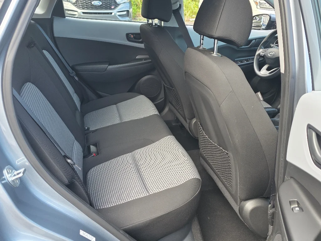 Used 2020 Sonic Silver Hyundai SE image 24