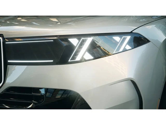 New 2027 Grey Pine Metallic BMW  image 6