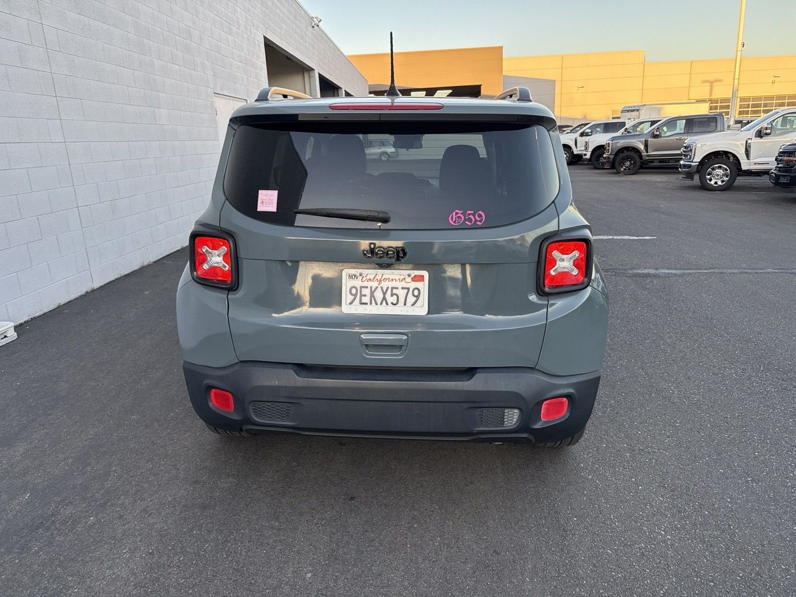 Used 2018 Gray Jeep Latitude image 6