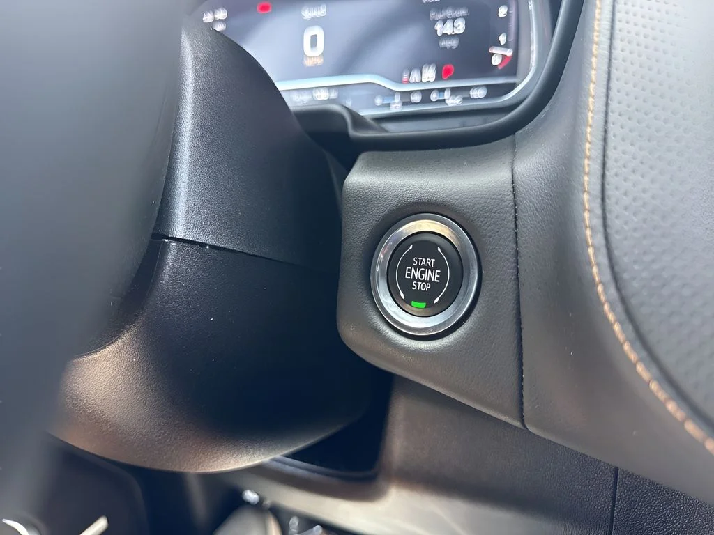 Used 2023 White GMC AT4 image 25
