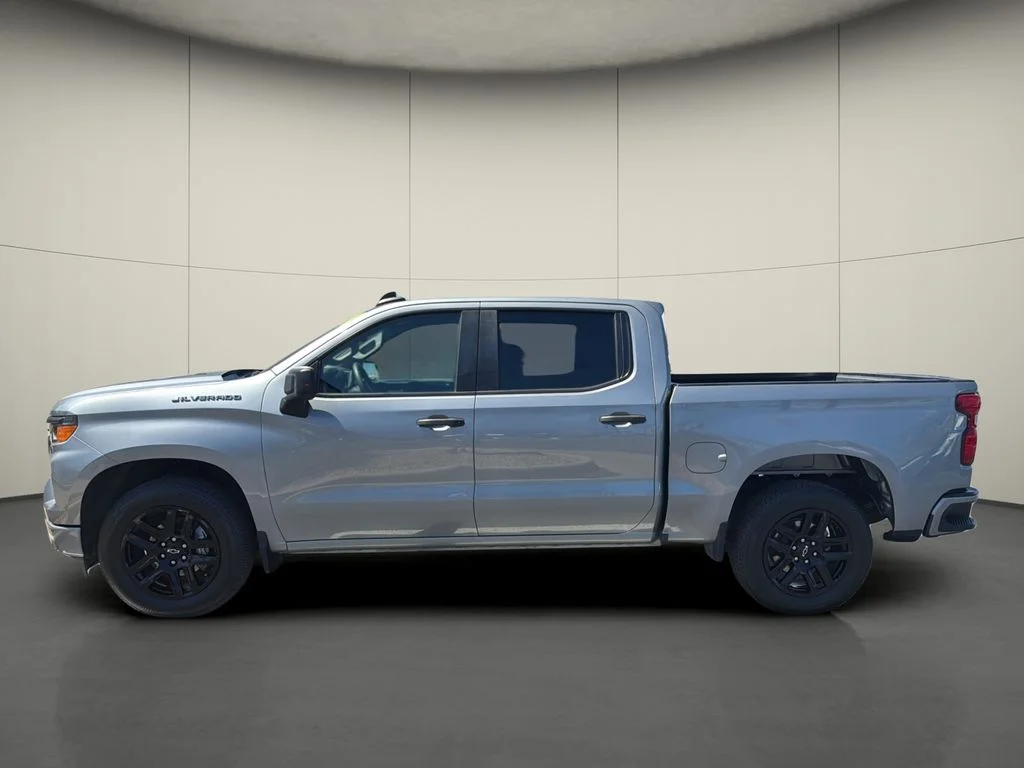 Used 2024 Gray Chevrolet Custom image 4