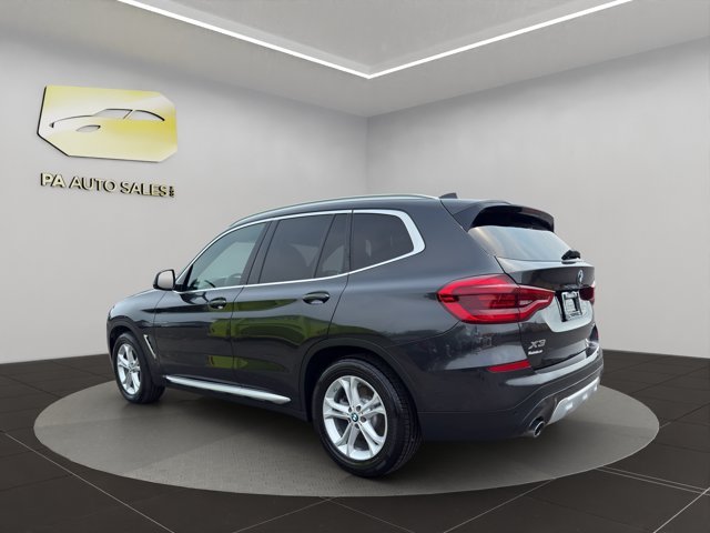 Used 2021 Dark Graphite Metallic BMW xDrive30i image 5