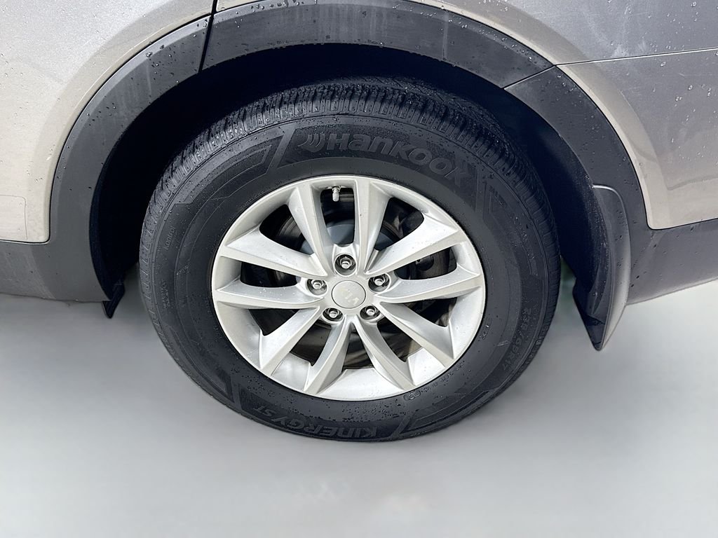 Used 2017 Titanium Silver Kia LX image 29