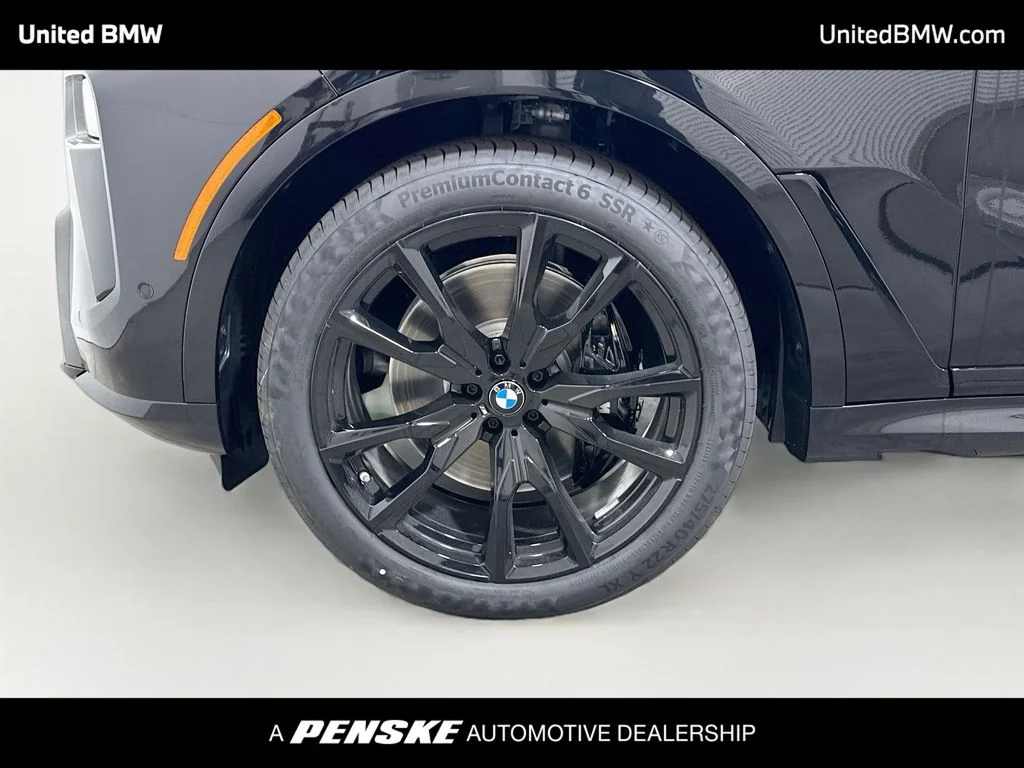 New 2027 Black Sapphire Metallic BMW xDrive40i image 9