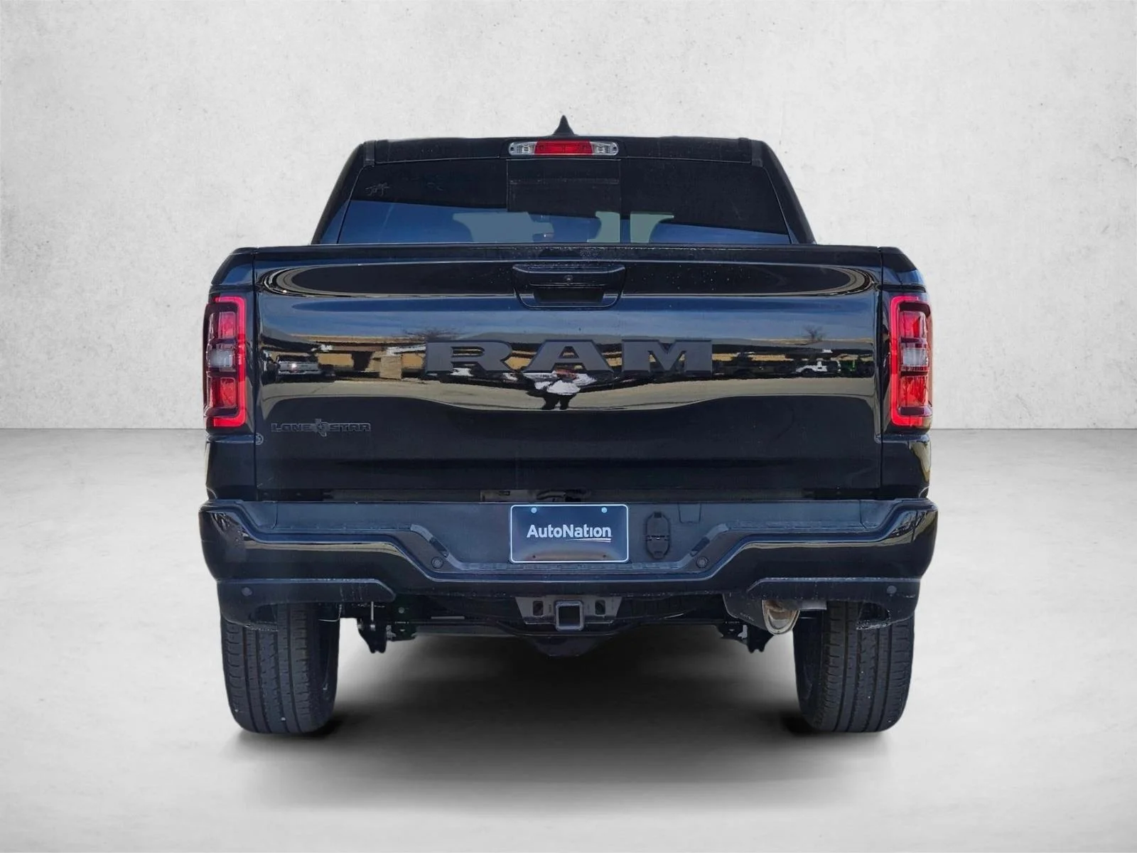 New 2026 Diamond Black Crystal Pearl-Coat Exterior Paint RAM Lone Star image 8
