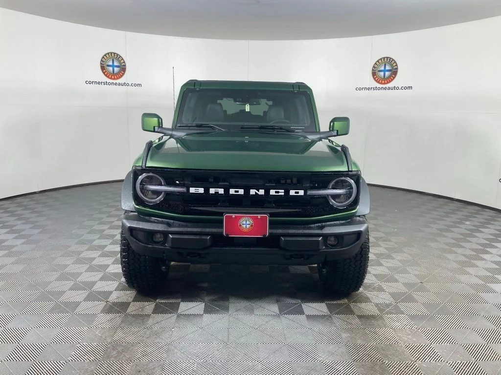 New 2025 Eruption Green Metallic Ford Outer Banks® image 18