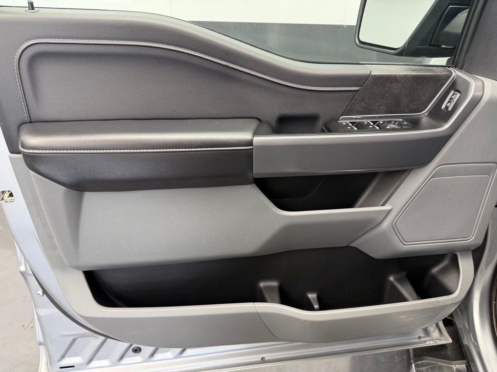 Used 2025 Silver Ford XLT image 42