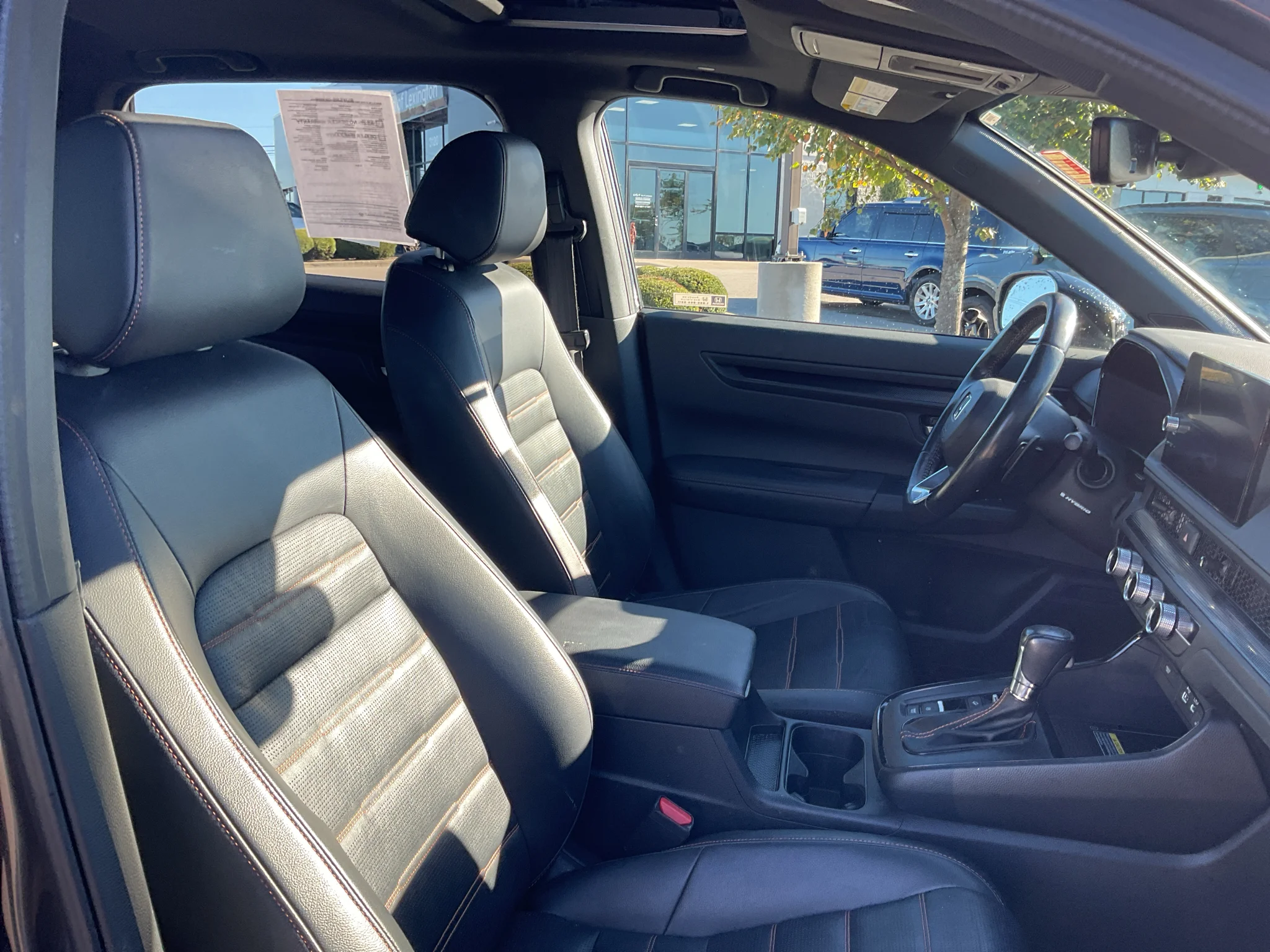 Used 2024 Blk Honda Sport-L image 12