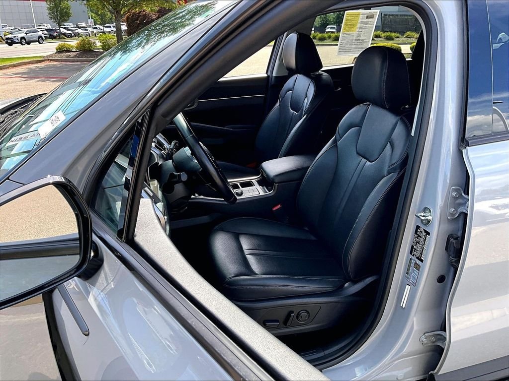 Used 2022 Gray Kia S image 10