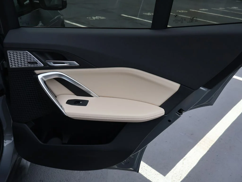 Used 2025 Gray BMW xDrive28i image 17