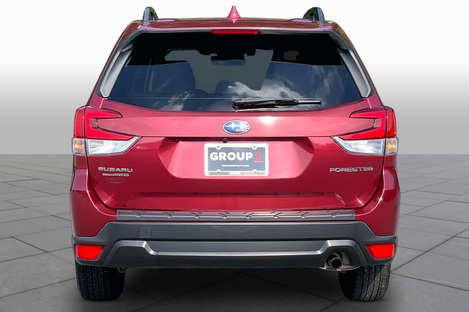 Used 2020 Crimson Red Pearl Subaru Premium image 5