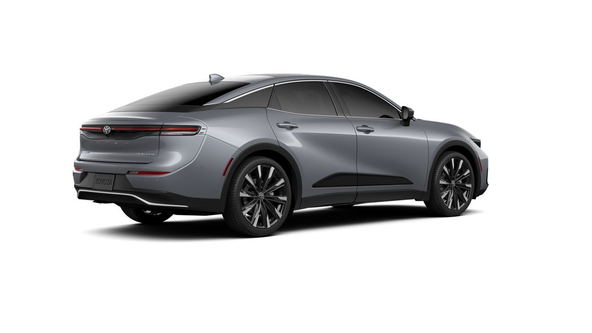 2026 Toyota Crown Platinum - Photo 10