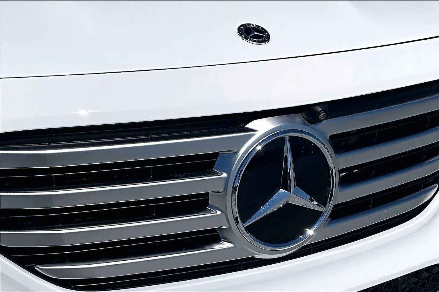 Used 2026 Polar White Mercedes-Benz GLB 250 image 29