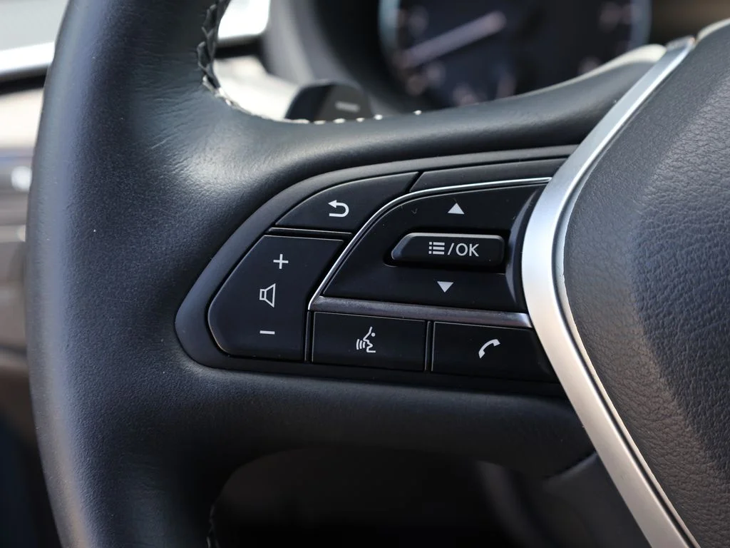 Certified Used 2025 Gray INFINITI SPORT image 38