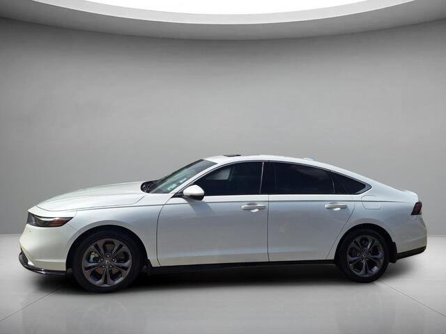 Used 2023 Platinum White Pearl Honda EX-L image 2