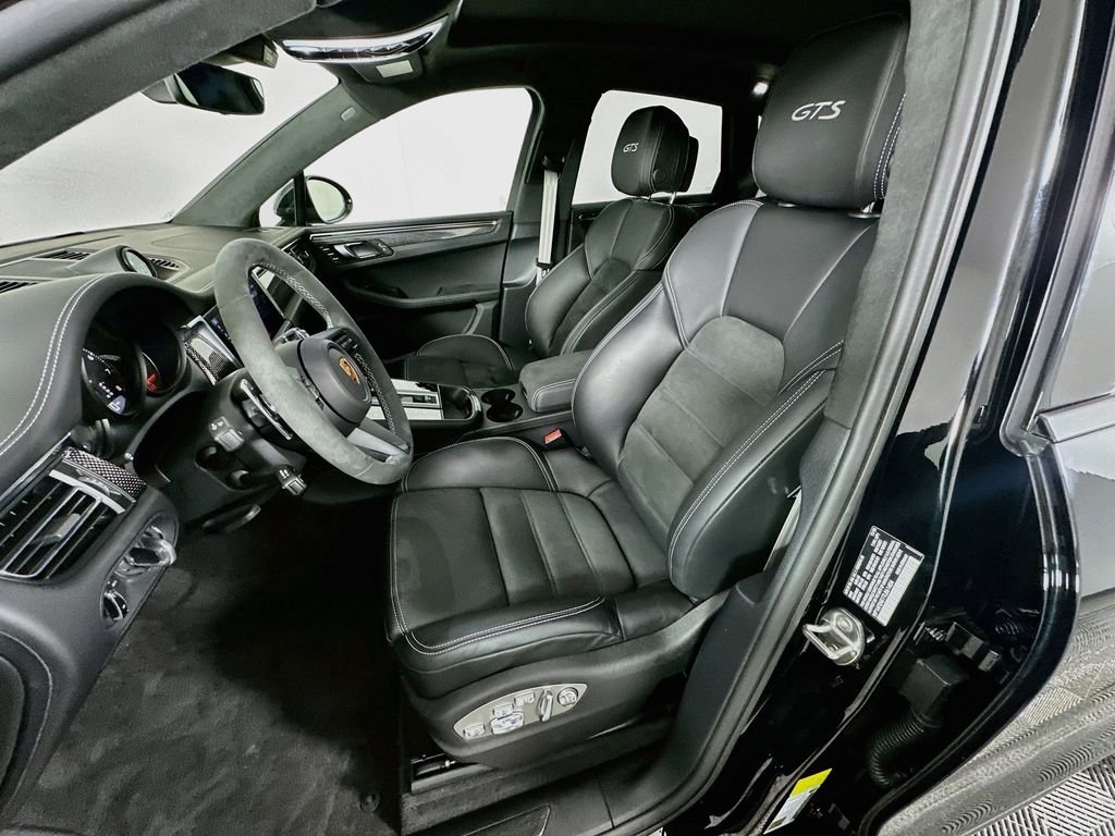 Pre-Owned 2026 Porsche Macan GTS, photo 21
