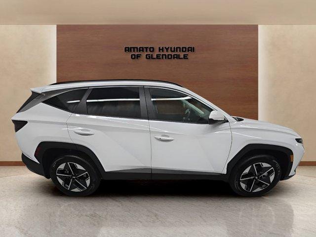 New 2026 White Hyundai SEL AWD image 7