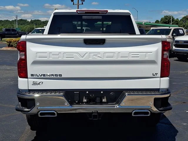 New 2026 White Chevrolet LT image 5