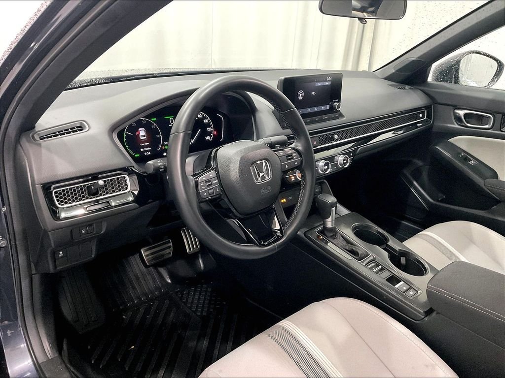 Used 2025 Gray Honda Sport image 8