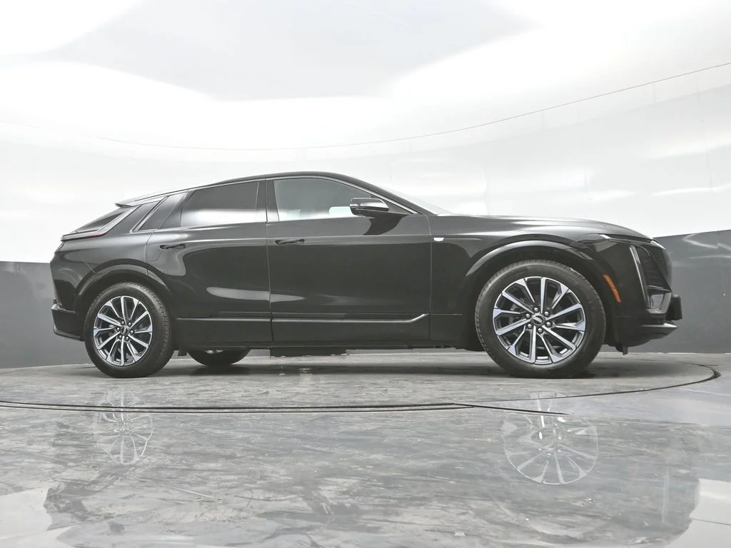 Used 2024 Black Cadillac Sport image 30