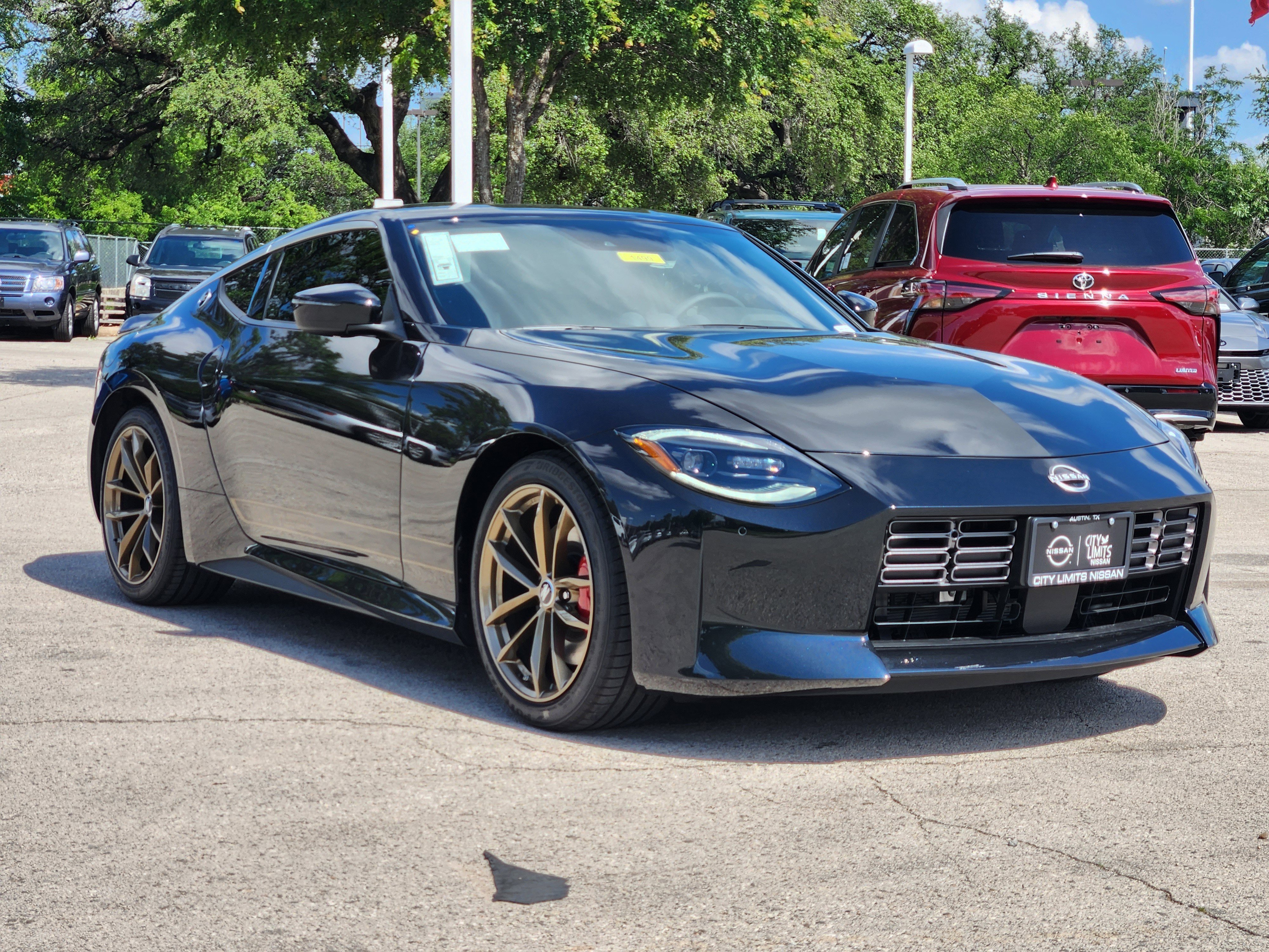 New 2026 Midnight Purple Nissan Heritage Edition (Z32 Midnight Purple) image 3
