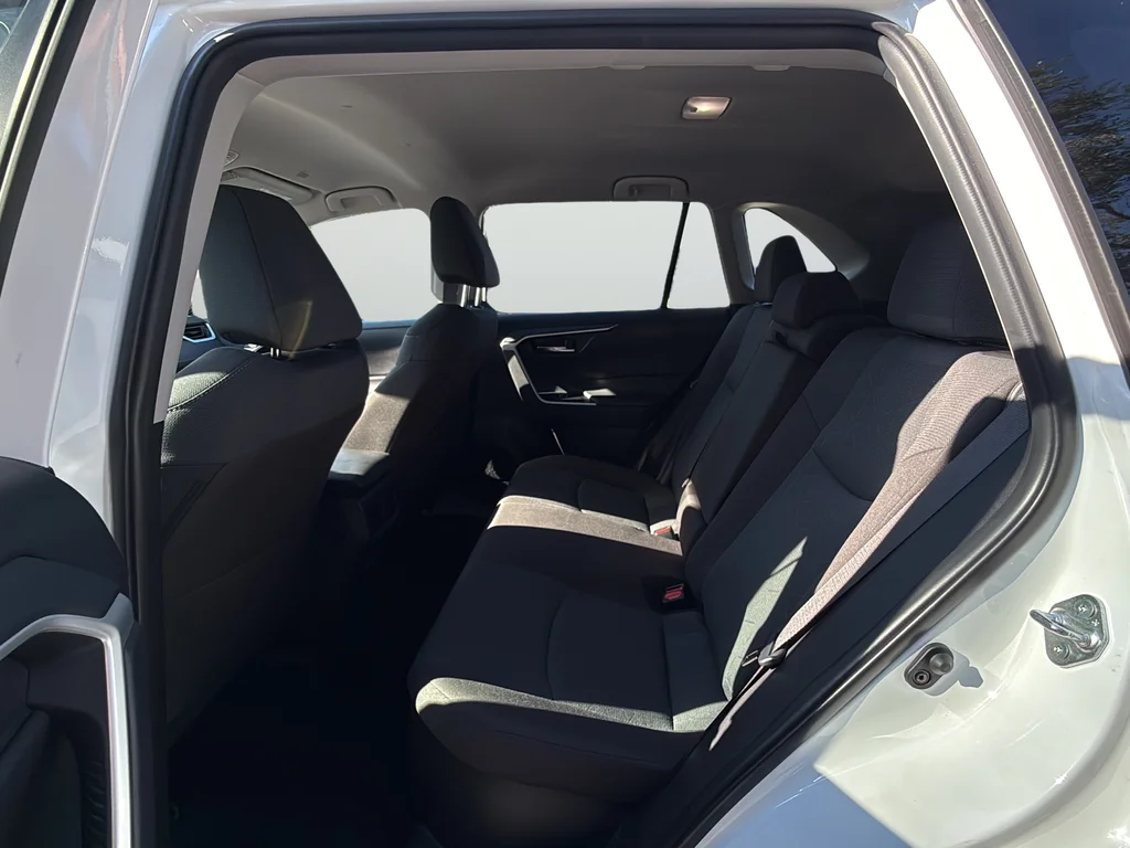 Used 2025 White Toyota XLE image 27