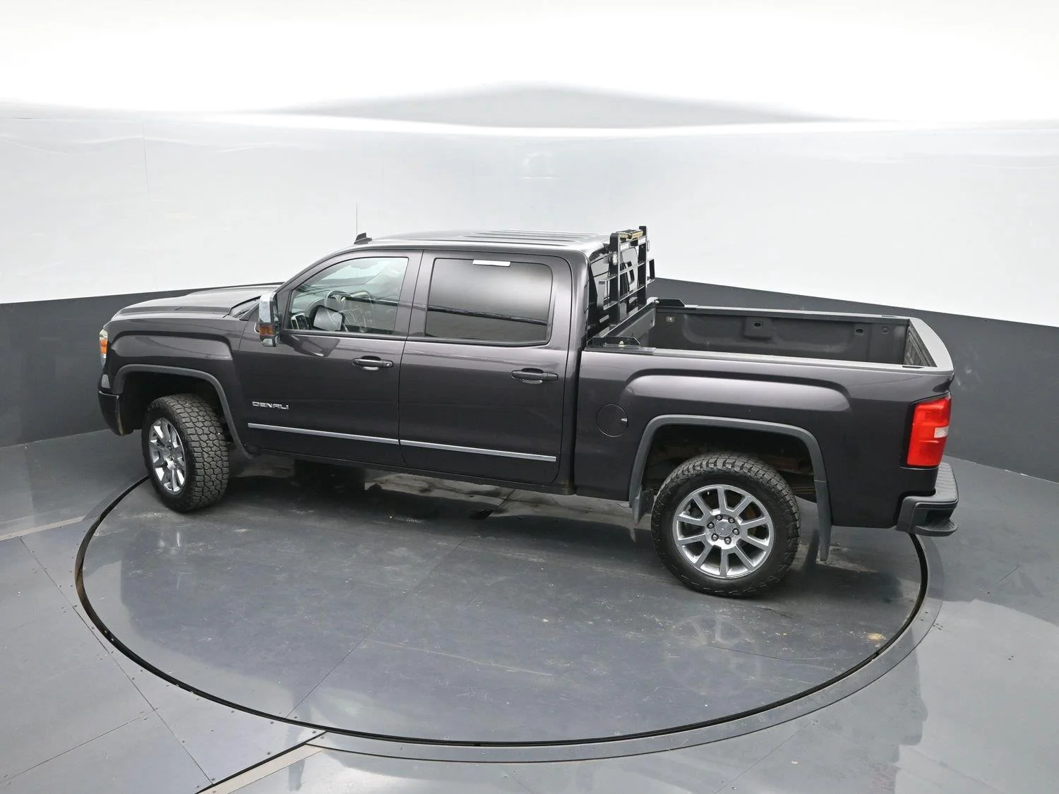 Used 2014 Iridium Metallic GMC Denali image 36