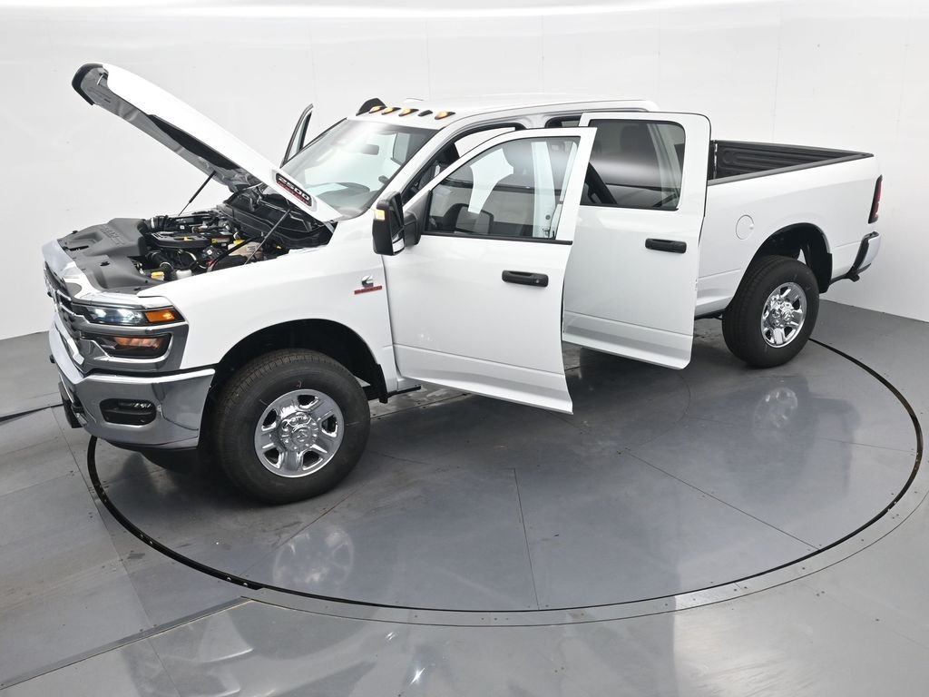 New 2026 Bright White Clear-Coat Exterior Paint RAM Tradesman image 44