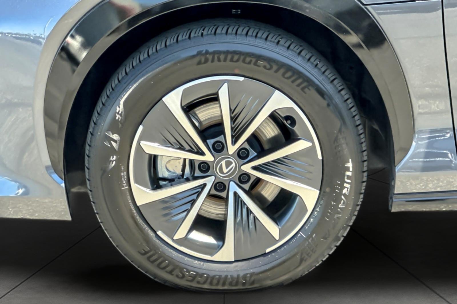 Used 2025 CLOUD BURST GRAY Lexus RZ 450e image 26