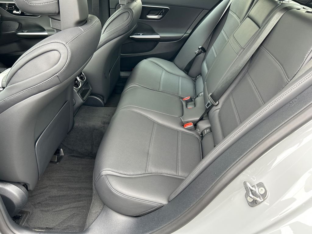 New 2026 MANUFAKTUR Alpine Grey Mercedes-Benz C 300 image 25