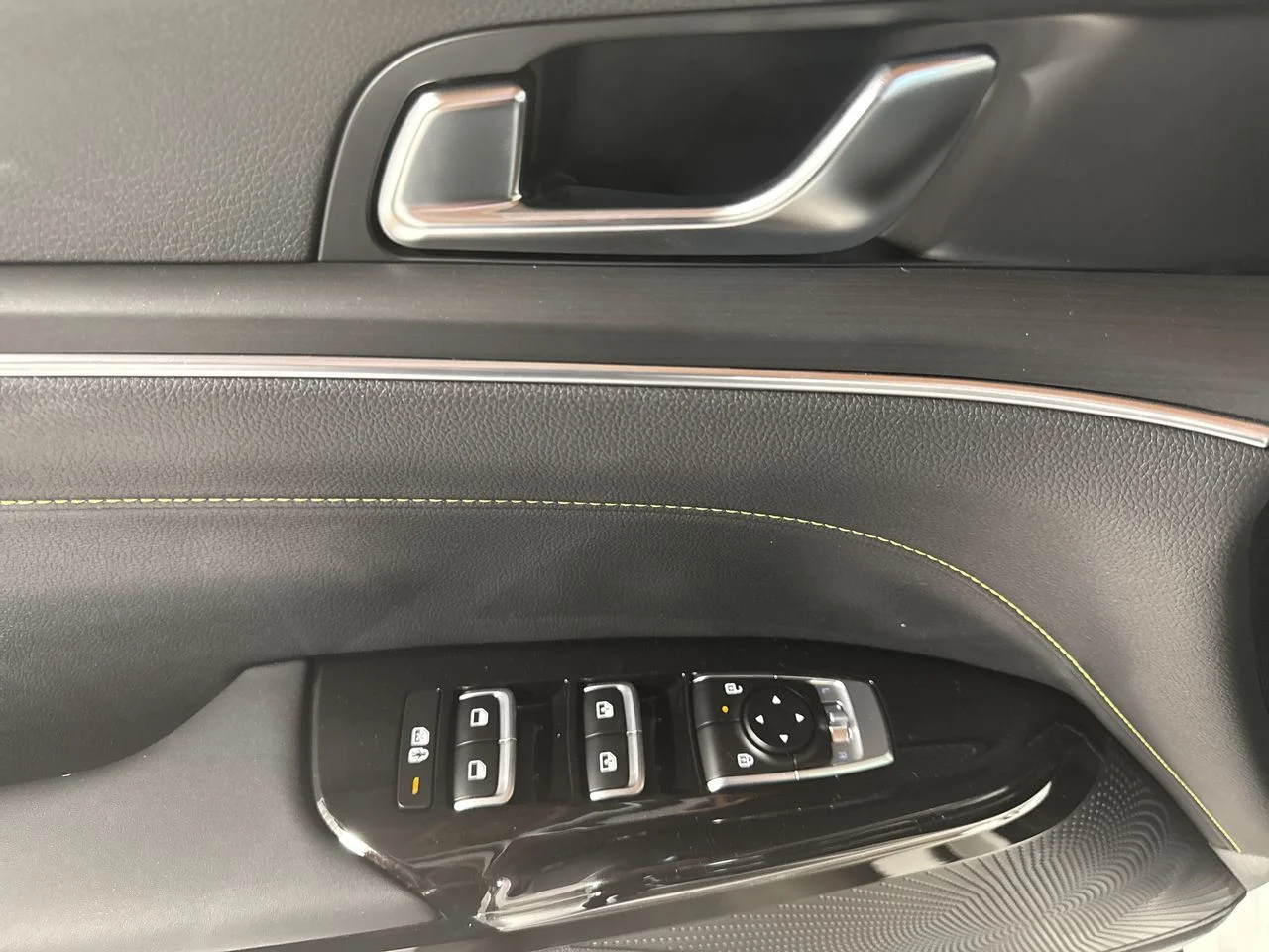 2026 Kia K5 GT - Photo 17