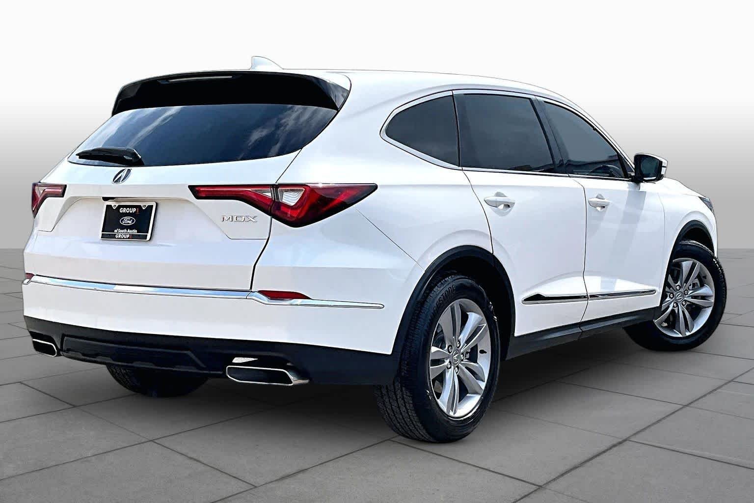 Used 2024 Platinum White Pearl Acura  image 7
