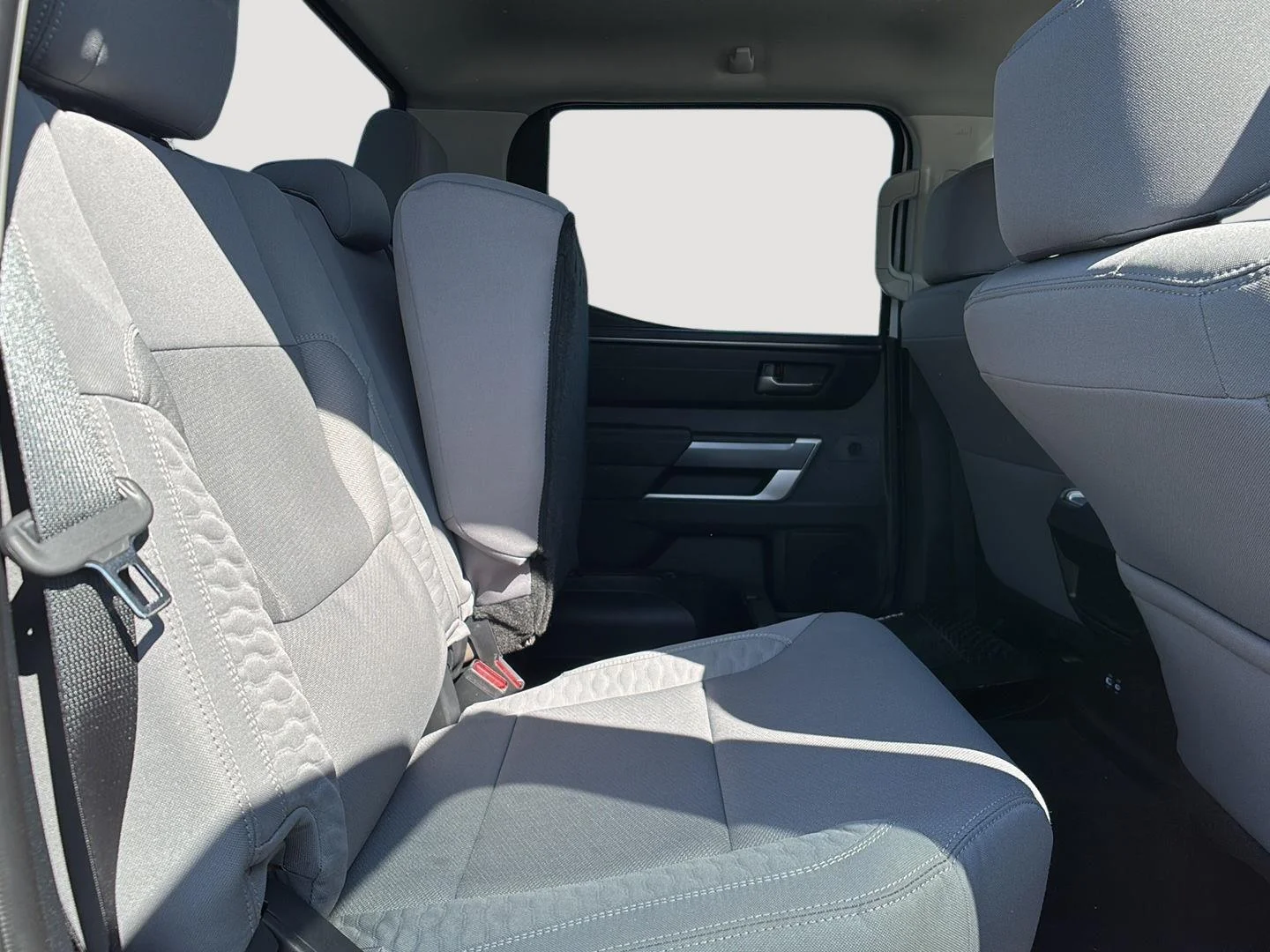 Used 2023 Ice Cap Toyota SR5 image 13